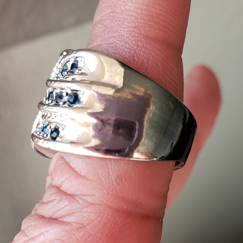 Silvertone Blue CZ Ring - Picture 4 of 8